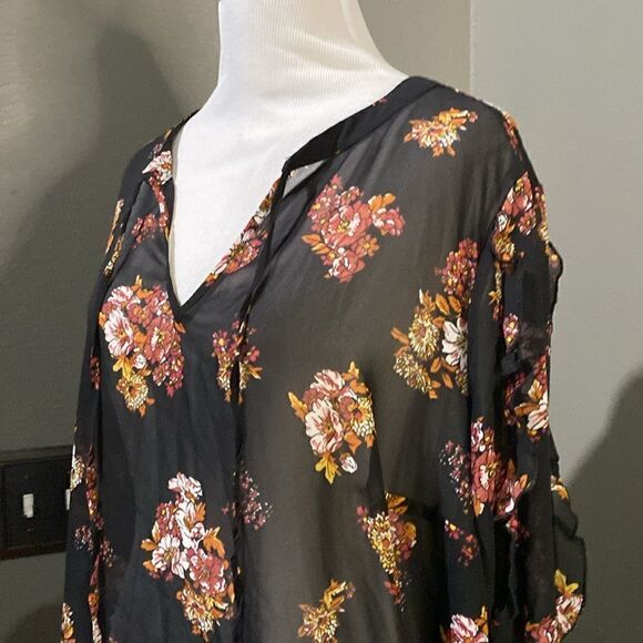 Modcloth Sheer Floral Ruffle Long sleeve Blouse - Picture 3 of 12